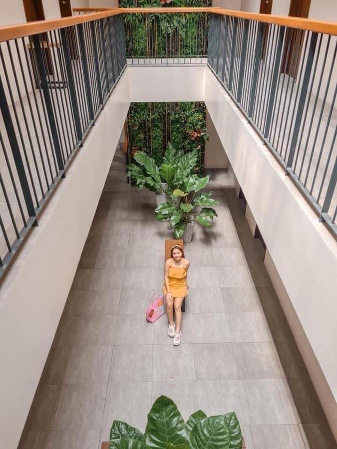 A&E Apartelle Bacolod Ngoại thất bức ảnh
