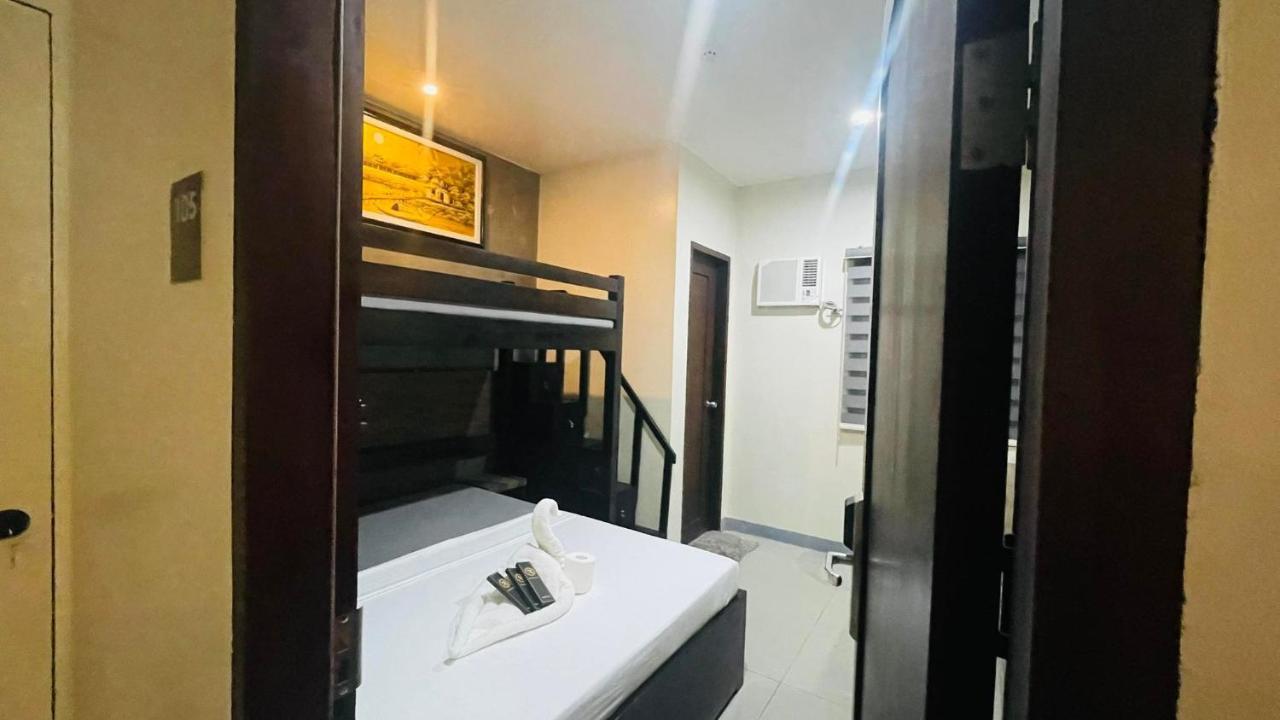 A&E Apartelle Bacolod Ngoại thất bức ảnh